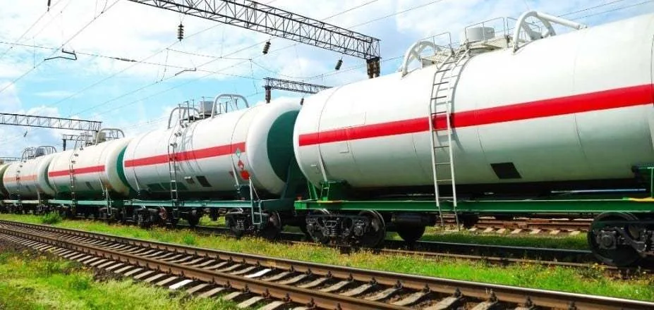 Түлш, хүнсний барааны импорт өссөн бол суудлын болон ачааны автомашины импорт буурчээ