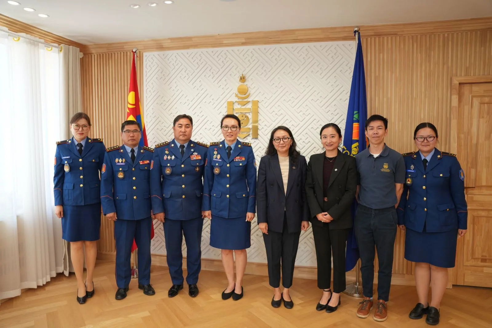 Гамшгийн үеийн хүмүүнлэгийн зохицуулалт, эрэн хайх, аврах чадавхыг бэхжүүлэх асуудлаар санал солилцлоо