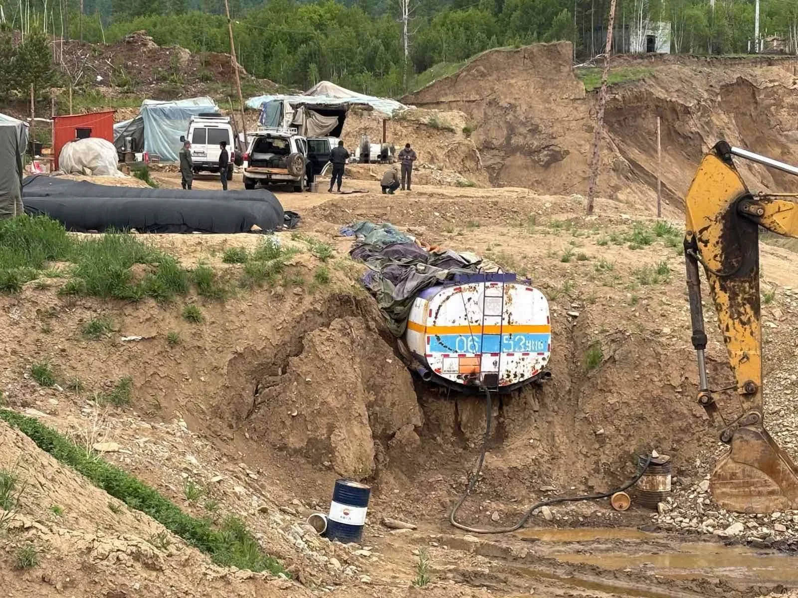 Байгаль орчны хяналт, шалгалтаар нийт 3,451 зөрчил илрүүлснээс 1,988 зөрчлийг арилгуулжээ