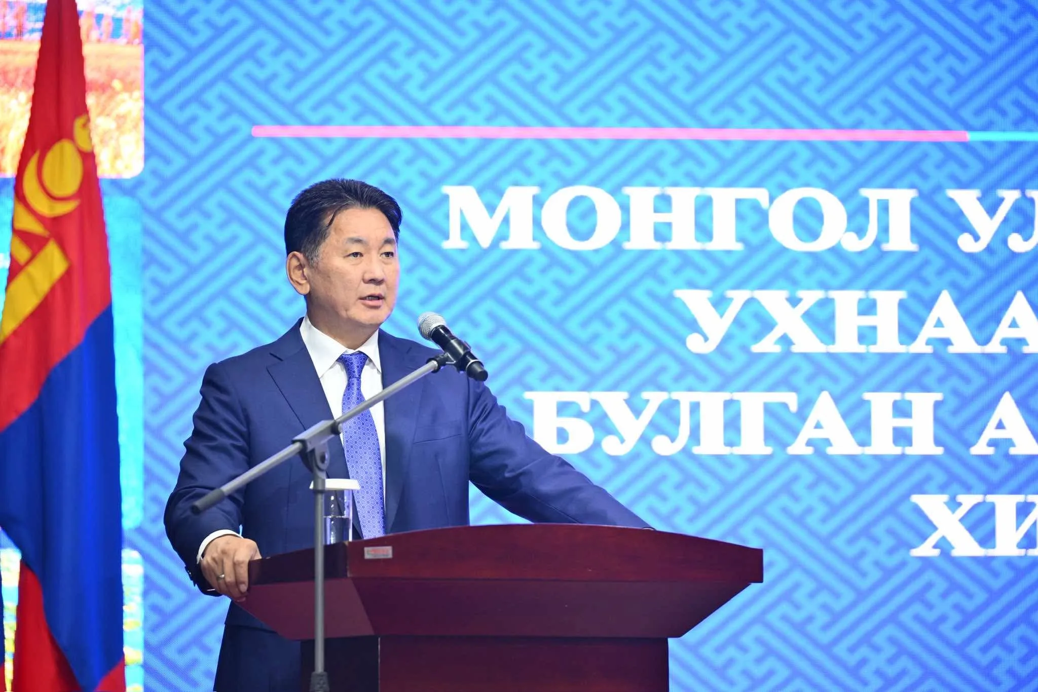 Ерөнхийлөгч У.Хүрэлсүх Булган аймгийн иргэдтэй уулзлаа