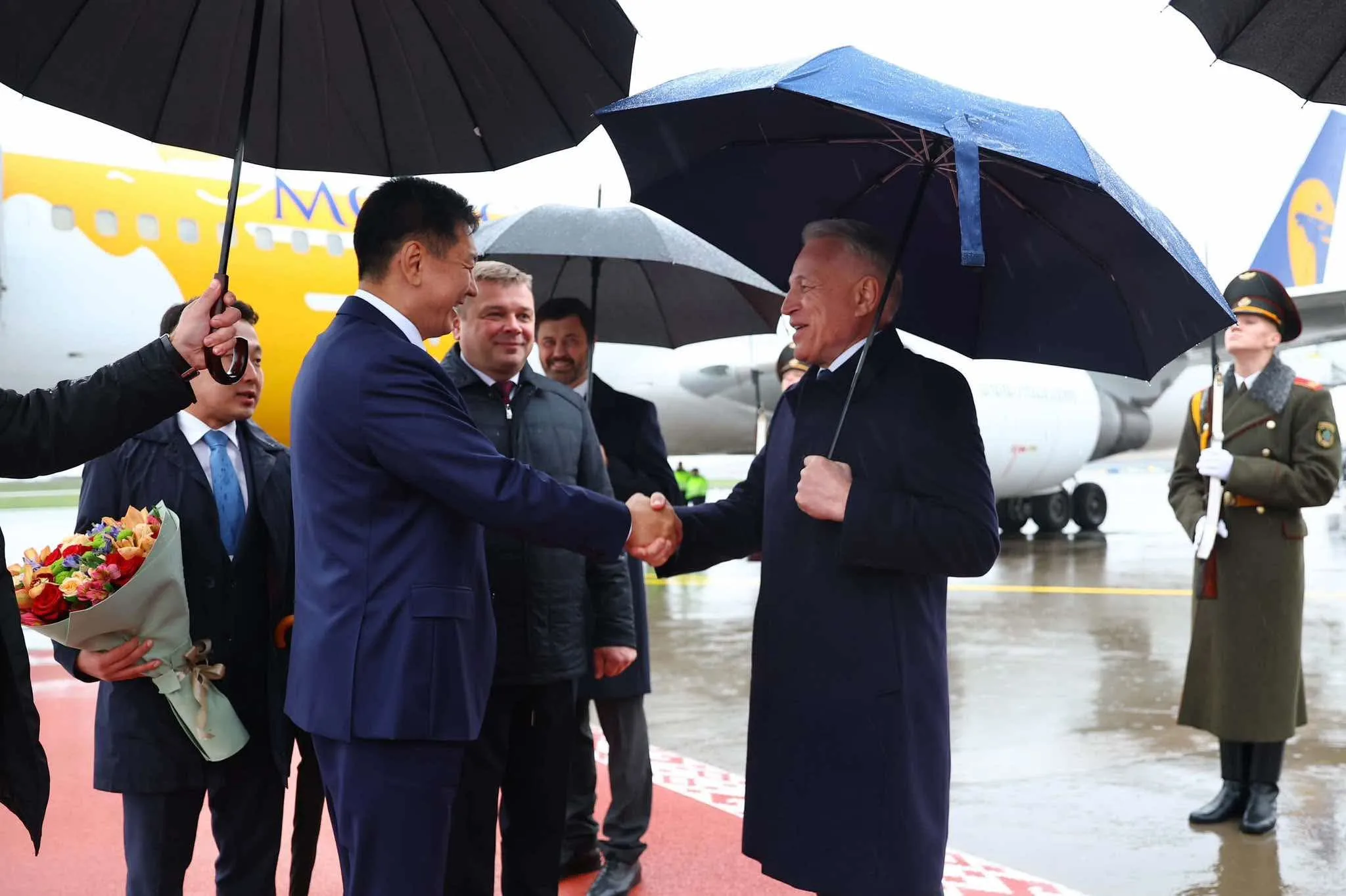 Ерөнхийлөгч У.Хүрэлсүх Бүгд Найрамдах Беларусь Улсад төрийн айлчлал хийхээр хүрэлцэн ирлээ
