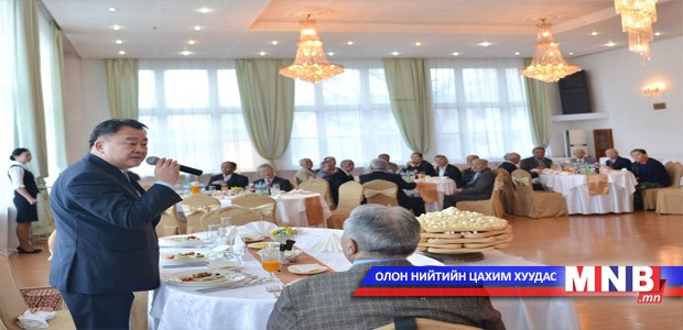 70 гаруй ахмадыг хүлээн авч уулзлаа