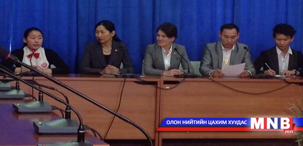 “Архи тамхигүй бэлэг барьцгаая” аяныг өрнүүллээ
