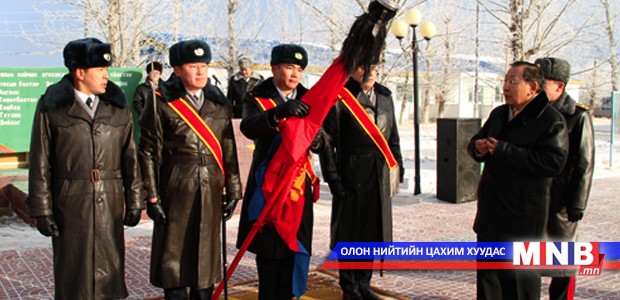Цэргийн гавьяаны улаан тугийн одонгоор шагналаа