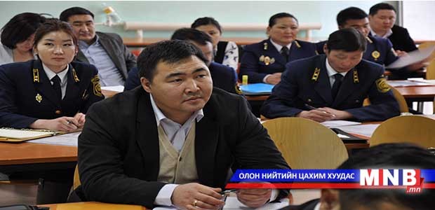 Байцаагч нар халдварт өвчинтэй тэмцэх сургалтад хамрагдаж байна