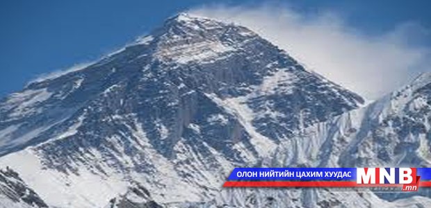 Эверест рүү авирах зөвшөөрлийн хураамжийг багасгана