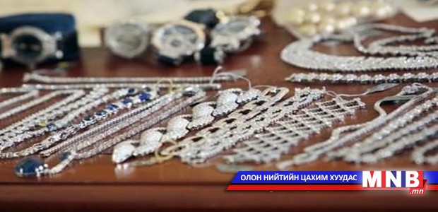 Үнэт эдлэл хилээр нэвтрүүлэхийг завджээ