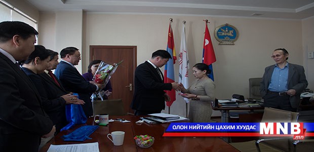 “Хөдөлмөрийн хүндэт медаль” хүртлээ
