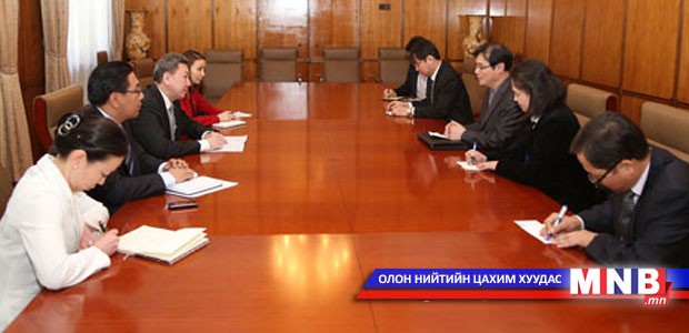 Minister L.Bold receives delegates from the republic of Korea