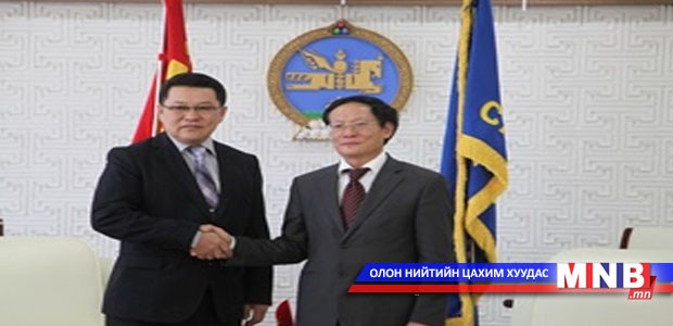 Вьетнам улстай хамтарч ажиллана