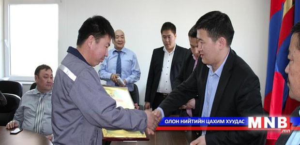 Гэр хороололд тулгамдаж буй асуудлаарх уралдаан дүнгээ гаргалаа