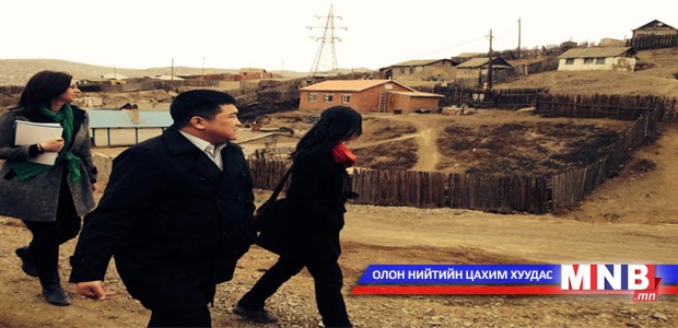 “Загвар хороо” төслийнхөн хороодод ажиллаж байна