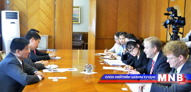 Азийн хөгжлийн банкны суурин төлөөлөгчтэй уулзлаа