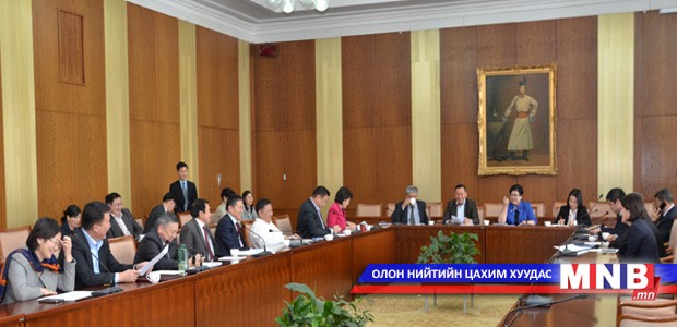 Тамхины хууль бус худалдааг багасгана