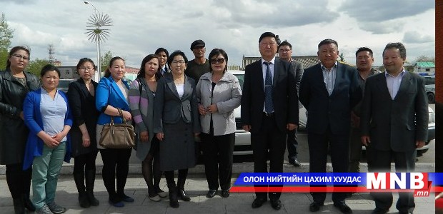 Өрхийн эрүүл мэндийн төвүүд шинэ машинтай боллоо