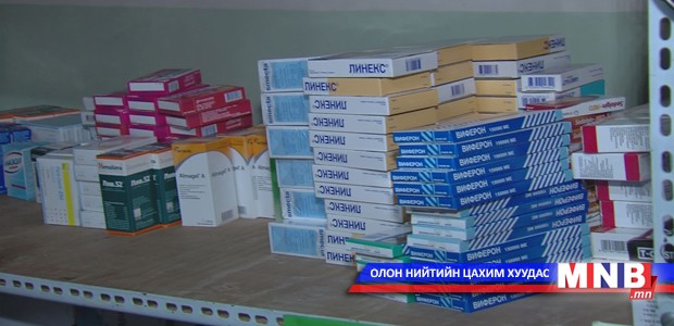 Байнгын хорооны гишүүд зарим эмийн сангийн үйл ажиллагаатай танилцав