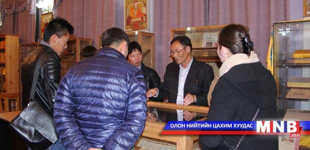 “Номын баяр” өдөрлөгөөр цуглуулсан номыг хорих ангид хандивлана