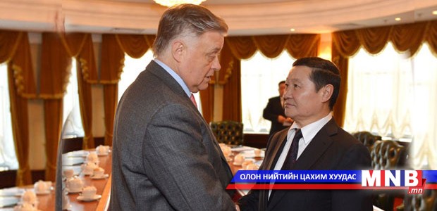 Prime minister meets V.Yakunin