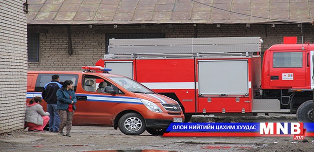 "Барс-2" худалдааны төвд гал гарлаа