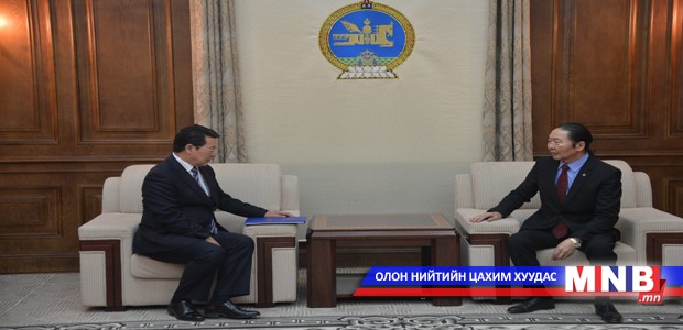 2015 оны төсвийн хүрээний мэдэгдлийг дахин өргөн барилаа