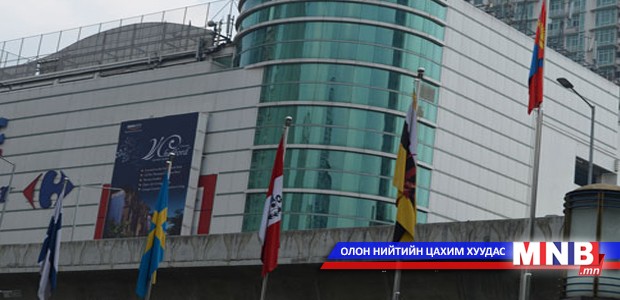 Монголын төрийн далбаа Жакарта хотод тогтмол манддаг боллоо