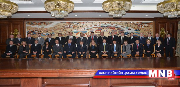 Денверийн их сургуулийн багш, оюутнуудын төлөөлөлтэй уулзав