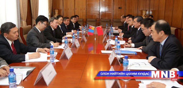 Foreign minister of China visiting Mongolia