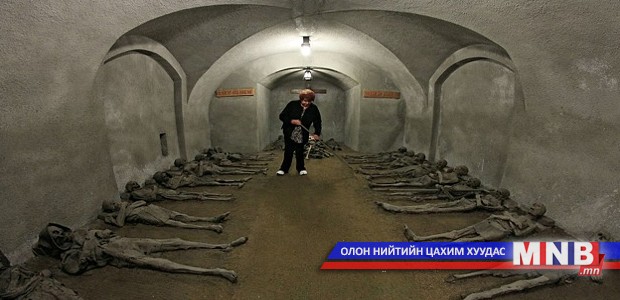 300 жил хадгалсан лам нарын шарилыг олон нийтэд дэлгэлээ