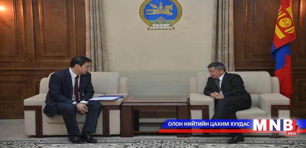 Наадмаар тав хоног амрах тухай хуулийн төсөл өргөн барив