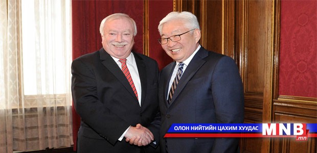 Мэргэжилтэн солилцох талаар тохиролцоонд хүрлээ