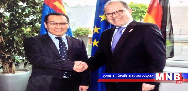 Хууль зүйн сайд Х.Тэмүүжин ХБНГУ-д айлчилж байна