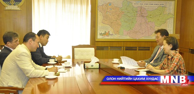 БНХАУ-ын төлөөлөгчдийг хүлээн авч уулзав
