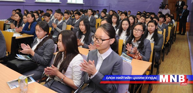 “Эко Улаанбаатар” эссэ бичлэгийн уралдаанд шалгарсан сурагчид Хөх хотод аялна