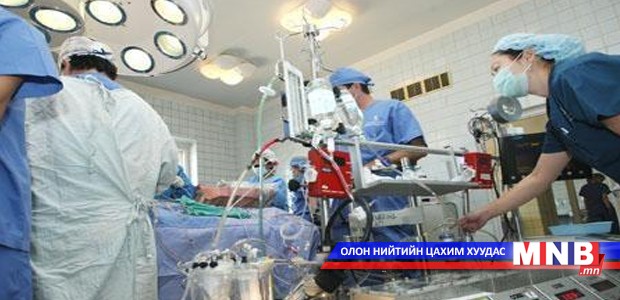 Хүүхдэд дунгийн суулгацын хагалгаа амжилттай хийлээ