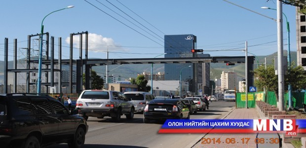 Өнгөрсөн шөнө 78 жолооч согтуугаар жолоо барьжээ