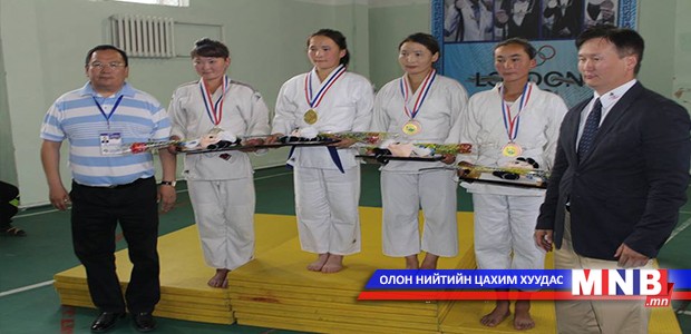 “Ховд -2014” бага олимпийн шагналын хур бууж эхэллээ