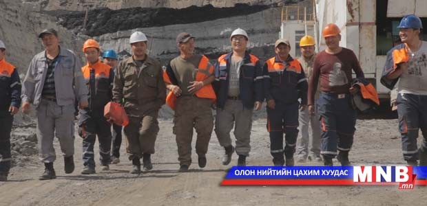 “Улс төрд шинэ манлайлагч” төслийн баг Монгол орон даяар ажиллаж байна