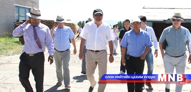 Д.Эрдэнэбат Зүүнxараад ажиллалаа