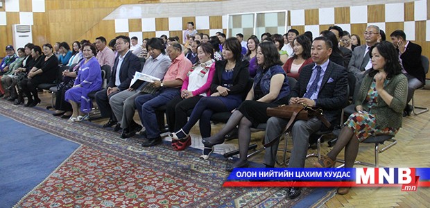 МҮОНРТ–ийн хүндэт дэвтэрт таван уран бүтээлчийн нэрийг бичнэ