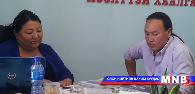 Жиргээч, багш С.Амгалан: Твиттер фэйсбүүкээс болж олон мянган балчир үрс ганцаардах боллоо