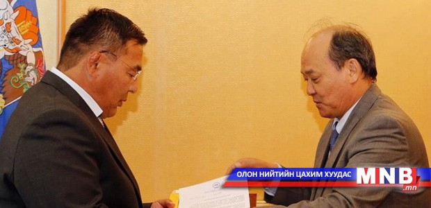 Дахин төлөвлөлтийн төсөл хэрэгжүүлэх дөрвөн компани батламжаа гардлаа