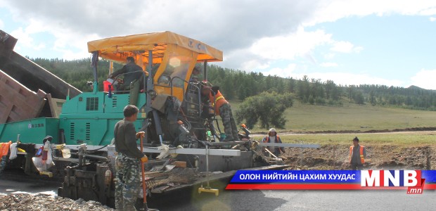 Хөвсгөл-Булганы чиглэл дэх замын ажил эрчимтэй өрнөж байна