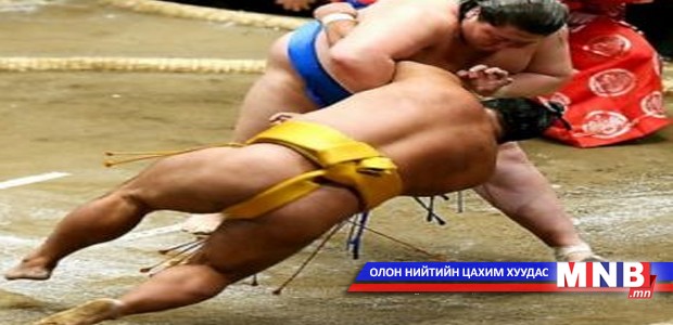 Ирээдүйн аварга Ичиножёо А.Ичинноров сайн барилдаж байна