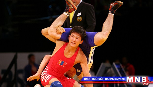Чөлөөт бөхийн цэргийн ДАШТ-ээс долоон медаль өвөртлөөд байна
