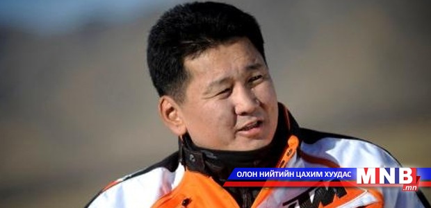 У.Хүрэлсүх “Андууд”-тайгаа амьд хөгжимтэй тоглоно