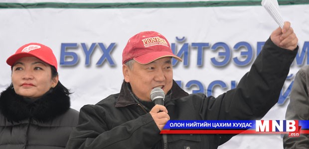 З.Энхболд: Залуу хойч үедээ мод тарьж хэвших зөв сэтгэлгээг зүрх сэтгэлд нь ургуулах ажлыг мартаж болохгүй