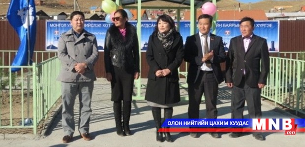 Гэр хороололд амралтын талбай байгууллаа