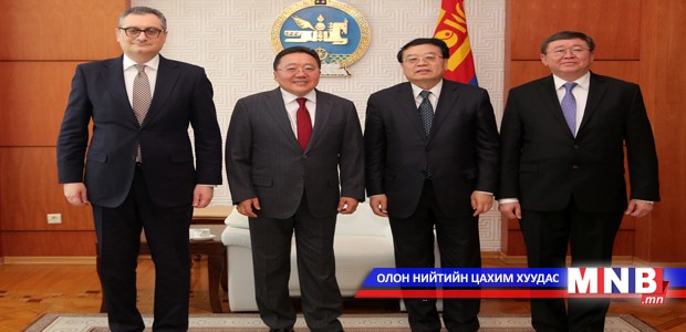 Ерөнхийлөгч Монгол Улс, ОХУ, БНХАУ-ын гурван талт уулзалтын оролцогчдыг хүлээн авч уулзав