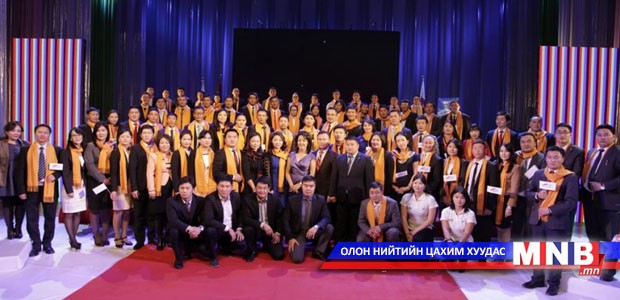 “Улс төрд шинэ малайлагч” төслийн эхний нэвтрүүлэг өнөөдөр гарна