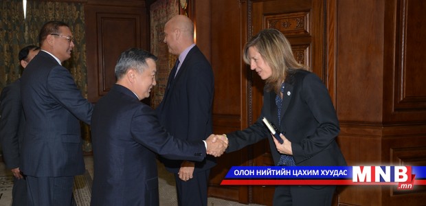 Бүгд Найрамдахчуудын Олон Улсын хүрээлэнгийн төлөөлөгчдийг хүлээн авч уулзав